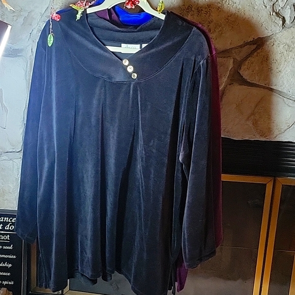 Denim & Co  Active Womans Velour Tops Set of 3, Size 2X, 3/4 Sleeves, Side Slit - Picture 2 of 7